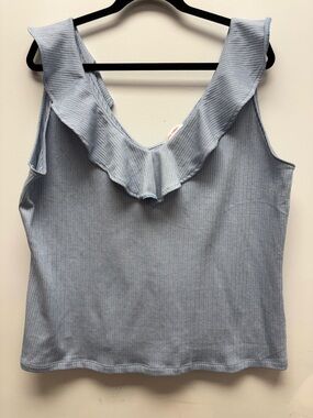 4 for $25 💙 Joe Fresh Ruffle Neck Tank Top Size 2X 💙
